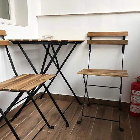 Studio Dristor Metro-station Apartment *